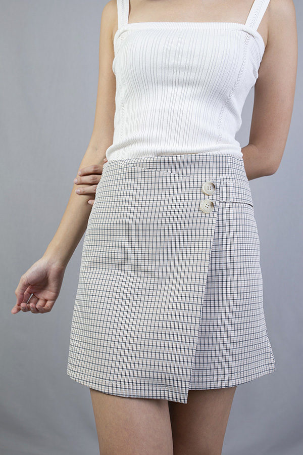 DANFFI BUTTON DETAILED CHECKED SKIRT