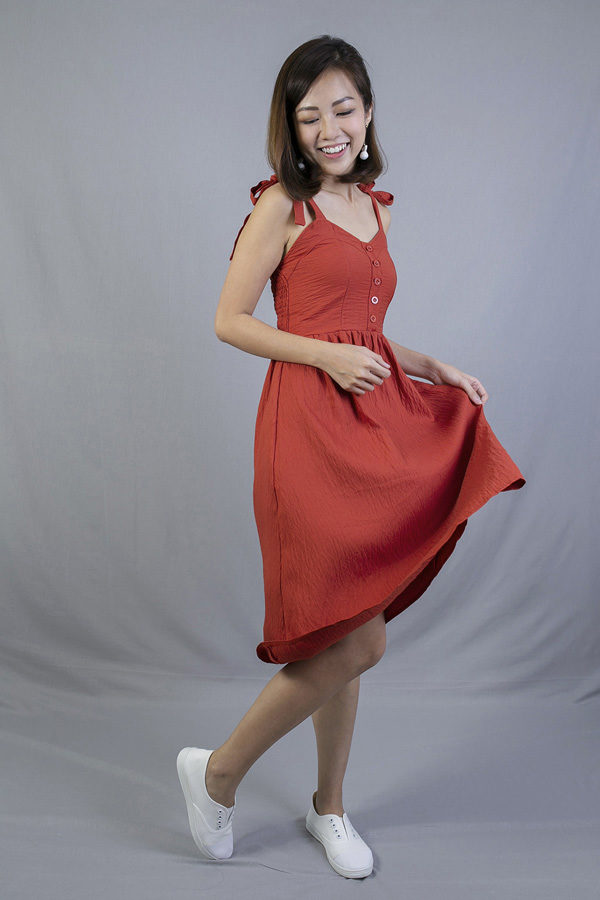 CANFERN TIE STRAP MIDI DRESS (ORANGE RED)