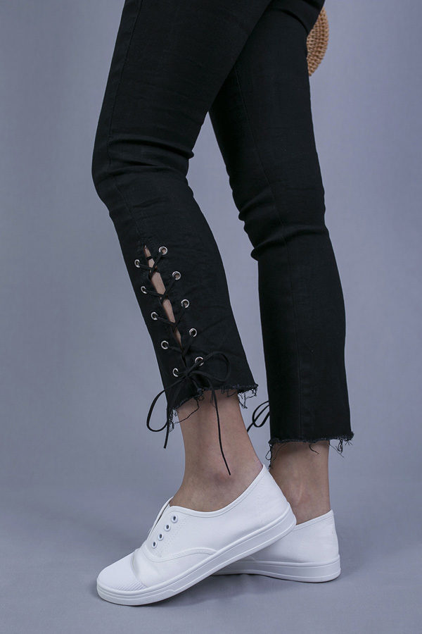 CAIRA STRAPPED DENIM JEANS (BLACK)